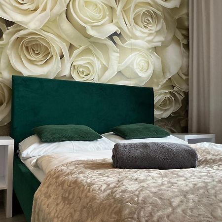 Hostel Przed Świtem Gorzów Wielkopolski Buitenkant foto