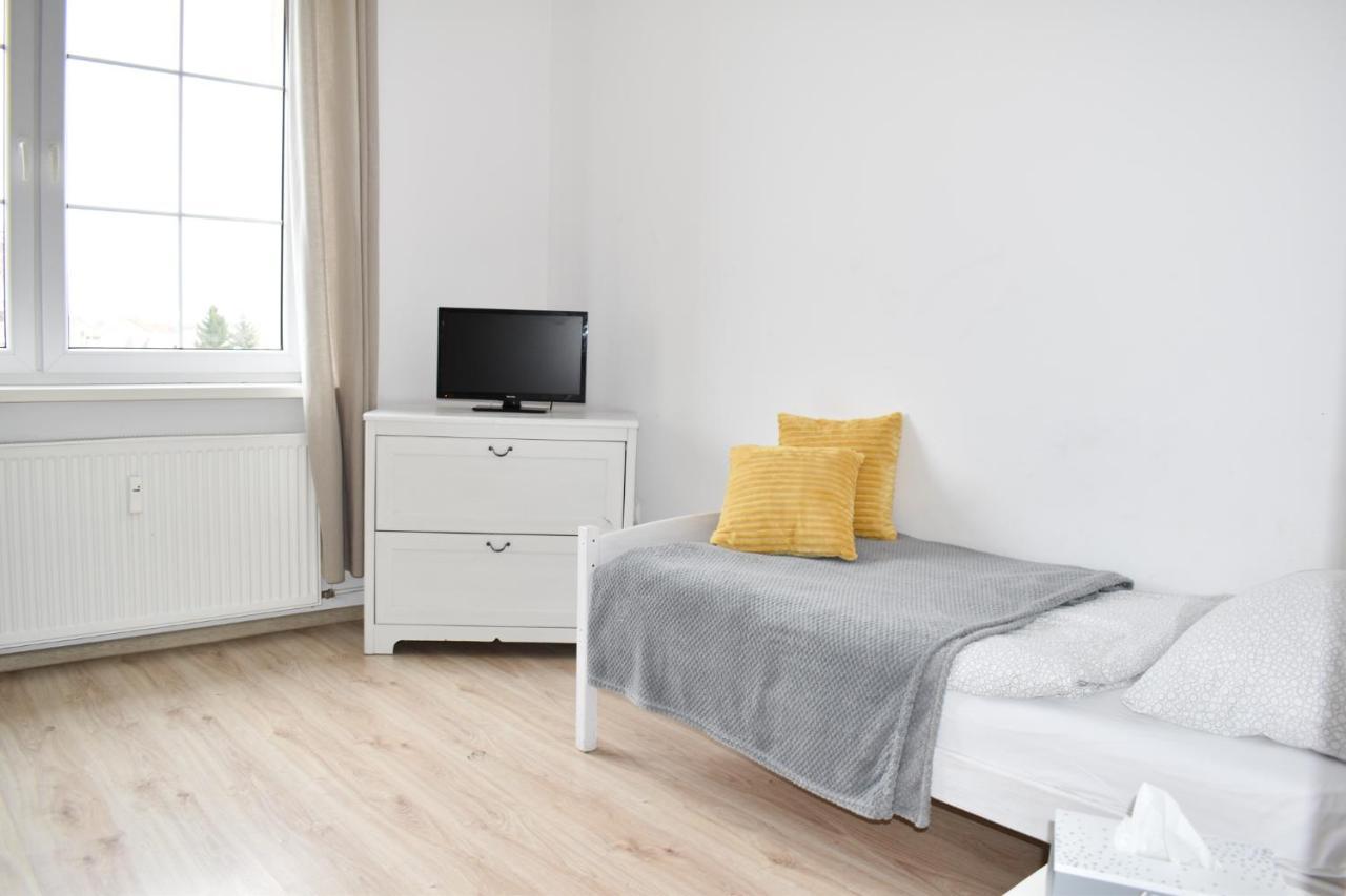 Hostel Przed Świtem Gorzów Wielkopolski Buitenkant foto